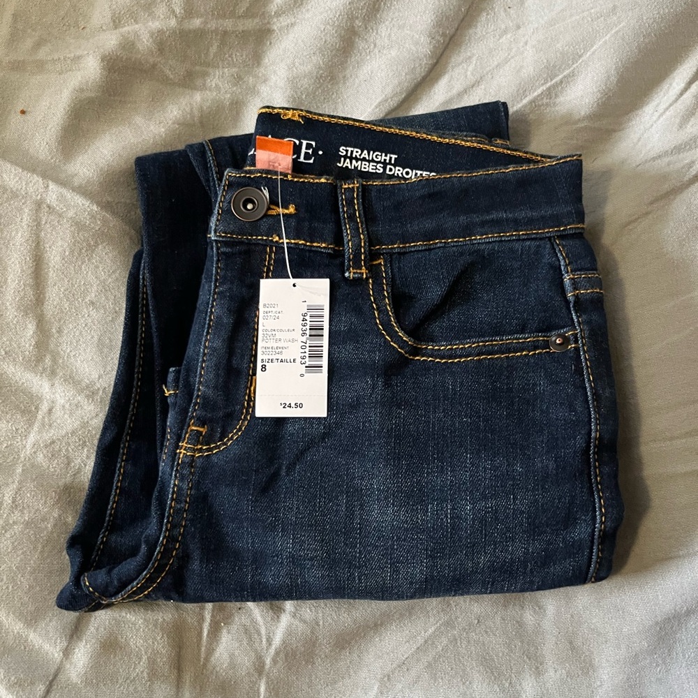 NWT boys sz 8 children’s Place Jeans